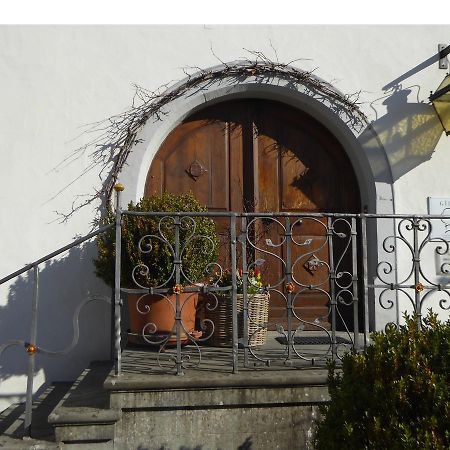 فندق فينفيلدنفي  Gasthaus Zum Trauben المظهر الخارجي الصورة